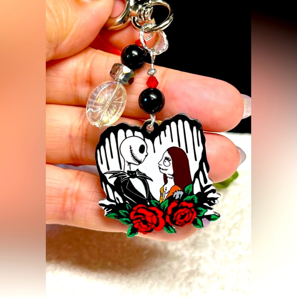 💋👀 stunning colors/funky key fob/zipper pull-purse/nightmare before Christmas